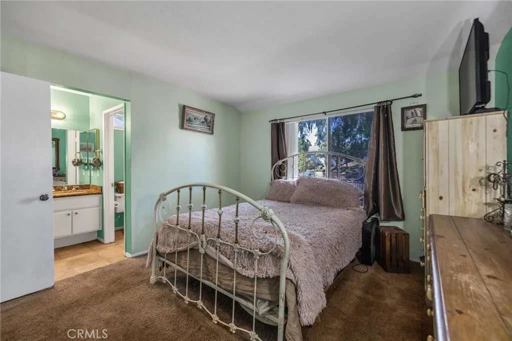 1632 Windmill Lane D, Corona, California 92879 home-pic-22